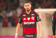 Titular do Flamengo é expulso contra o Del Valle e vira desfalque para semi da Libertadores