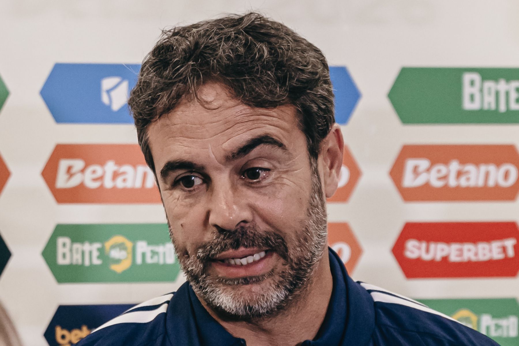Cruzeiro tem reforço de Copa do Mundo diante do Vitória; veja as opções de Artur
