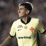 Reforços brilham, Vasco atropela Coritiba e deixa zona de rebaixamento do Brasileirão