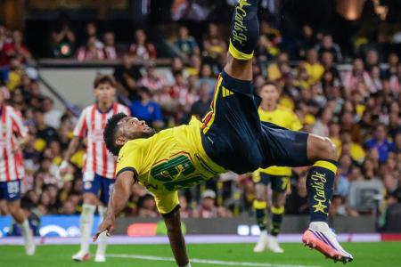 Miguel Borja marca golaço pelo América do México