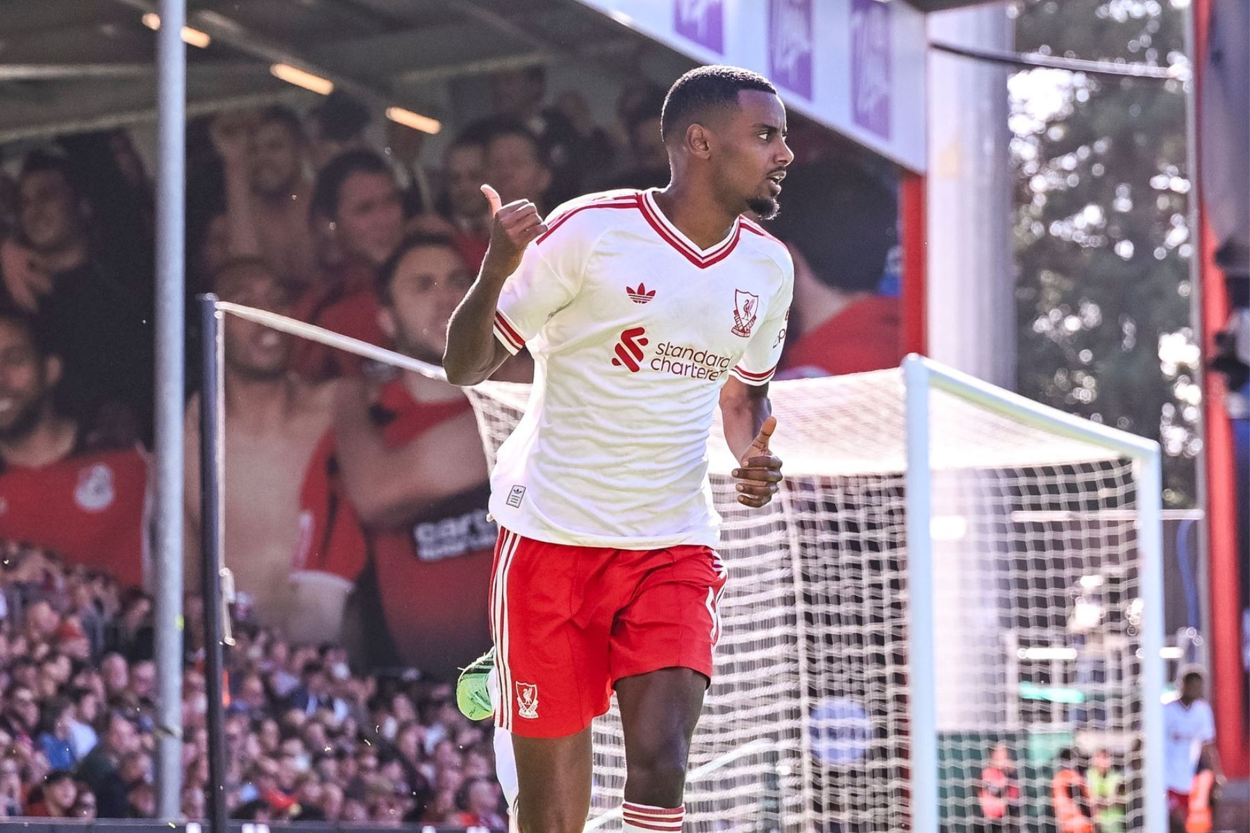 Isak marca, e Liverpool vence Bournemouth fora de casa na Premier League