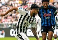 Bremer marca, Juventus vence Atalanta e sobe na tabela do Italiano