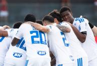Destaque do Cruzeiro revela 'susto' em triunfo sobre o Vitória: 'Dei umas vomitadas'