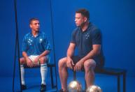Ídolo do Cruzeiro, Ronaldo completa 50 anos e ganha homenagem do clube