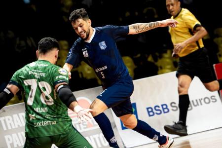 Jogo entre Minas e América pela final do Metropolitano de Futsal