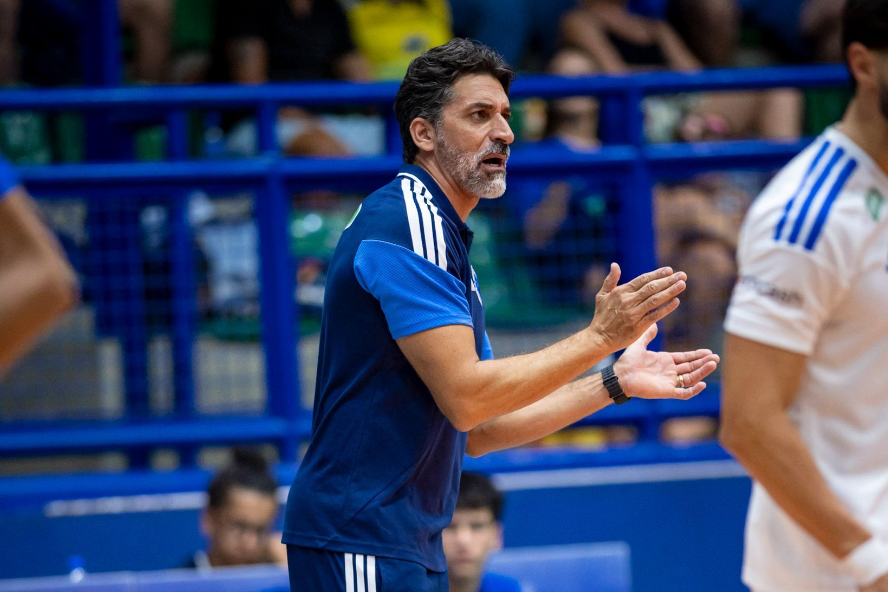 Sada Cruzeiro e Praia Clube se enfrentam em duelo de invictos no Mineiro de Vôlei