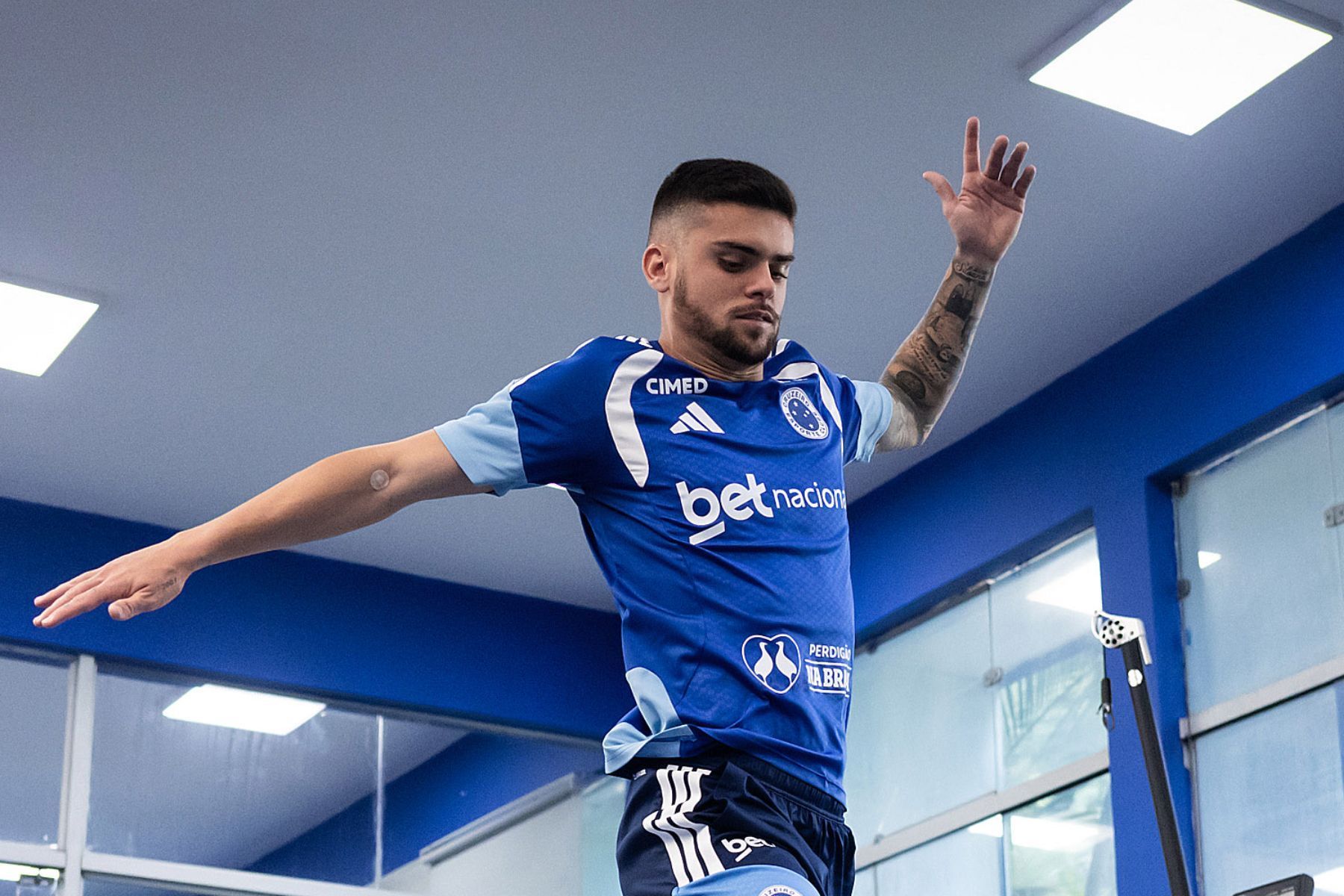 E o Gabriel Pec? Entenda a situação física do atacante do Cruzeiro