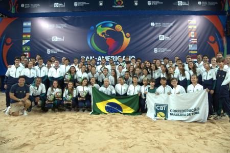 Equipe brasileira no Pan-Americano de Beach Tennis