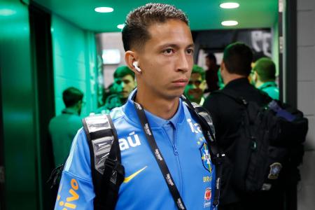 Mauro Júnior, lateral-esquerdo que estreia pela Seleção Brasileira como titular