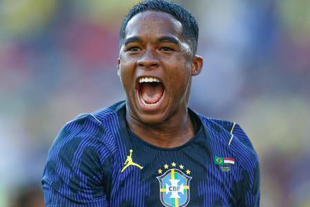Endrick em ação pela Seleção Brasileira