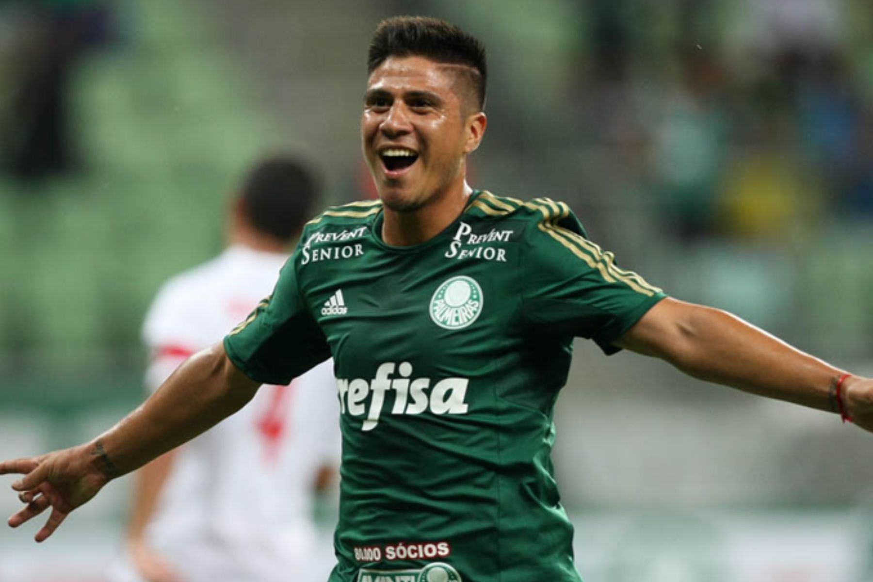 Ex-Palmeiras revela drama com alcoolismo e pensamentos suicidas: 'Queria apagar'