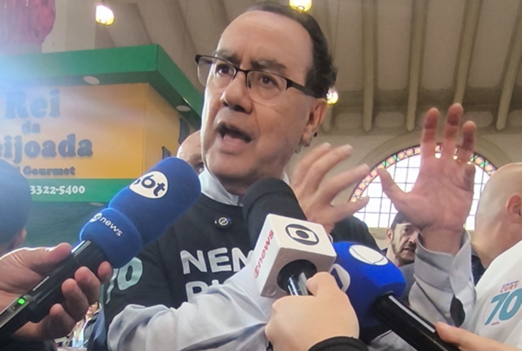 Psiquiatra e candidato à Presidência, Cury descreve política brasileira como 'manicômio'