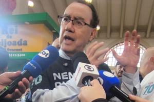 Candidato à Presidência, Augusto Cury descreve política brasileira como 'manicômio'; assista