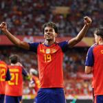 Espanha domina Croácia, goleia pela Nations League e amplia invencibilidade histórica