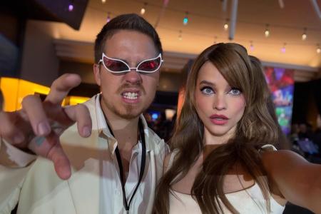 Dylan Sprouse e Barbara Palvin