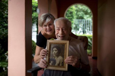 Gina Viana e o pai, Pedro Wilson Viana, filho de Celina e Eliseu • Arquivo pessoal