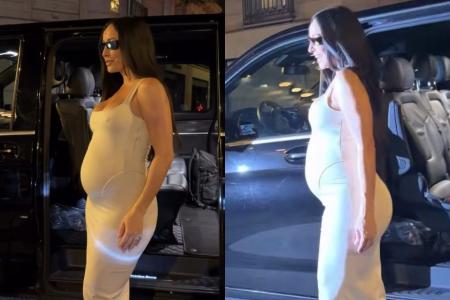 Sabrina Sato exibe barriga de grávida em Paris