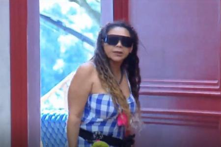 Darlin retorna à sede após bater o sino