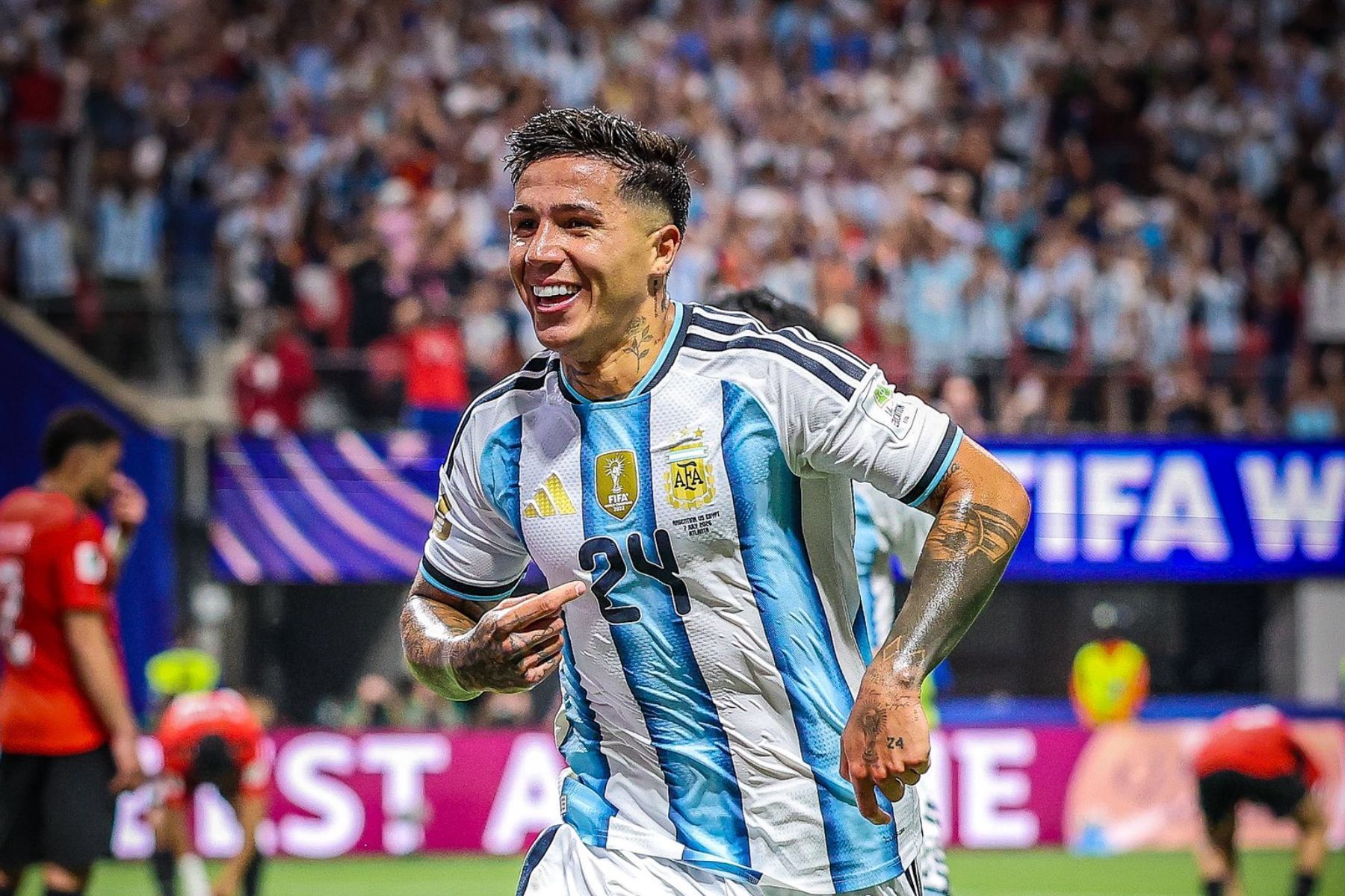 Manchester City contrata astro do Chelsea por valor recorde, diz jornalista