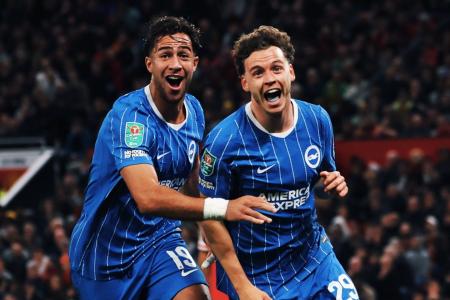 Brighton vence o Manchester United fora de casa pela Copa da Liga Inglesa