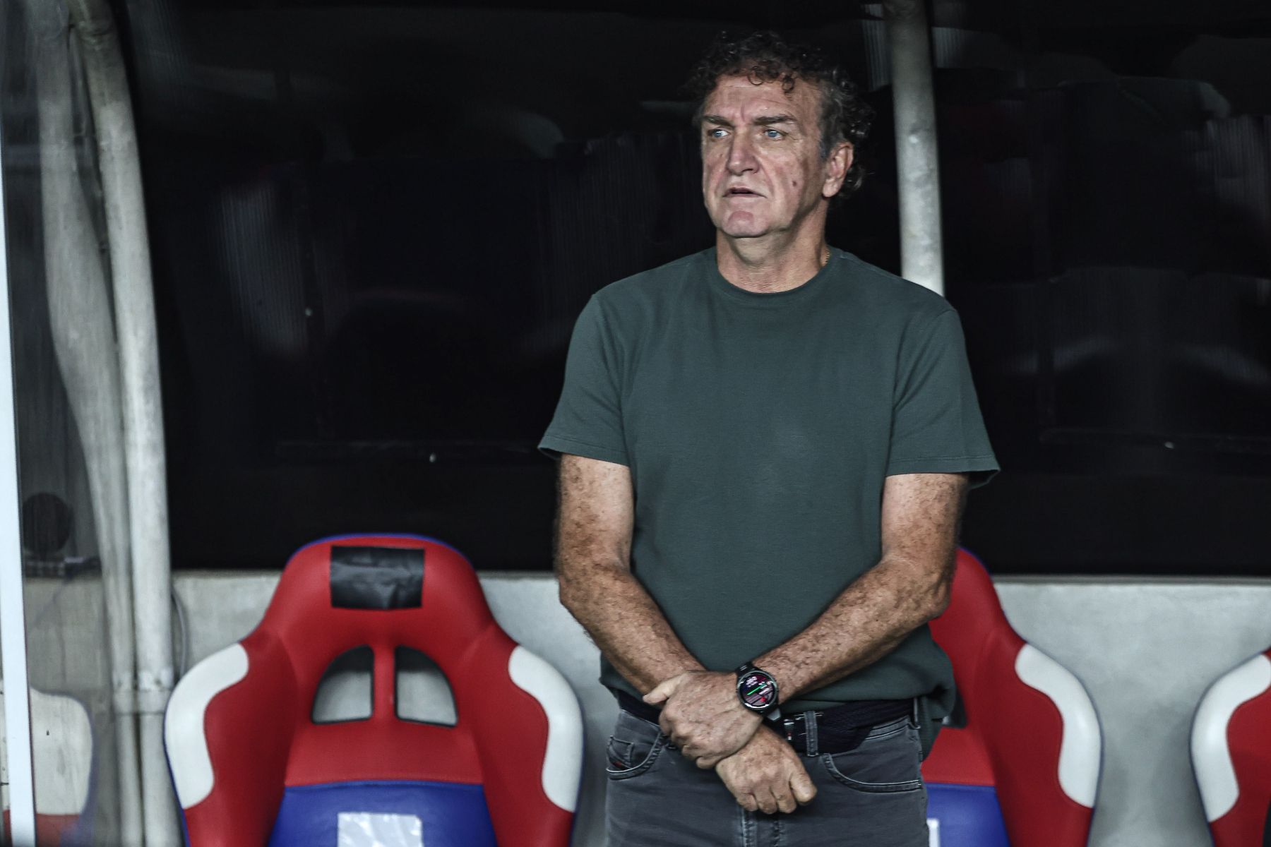 Cuca cita eliminação para o Atlético e exalta vitória do Santos: 'Digno de aplauso'