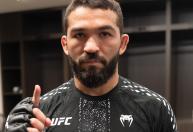 UFC 331: Patrício Pitbull nocauteia hall da fama no 1º round e volta a vencer