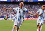 Federação Argentina impõe homenagem a Messi em todos os jogos do país; entenda