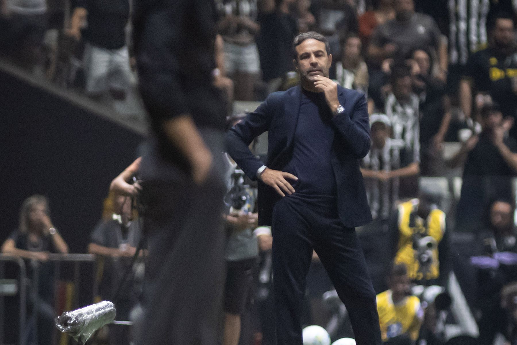 Jornalista detona alterações de Artur Jorge em clássico: ‘Enterraram o Cruzeiro’
