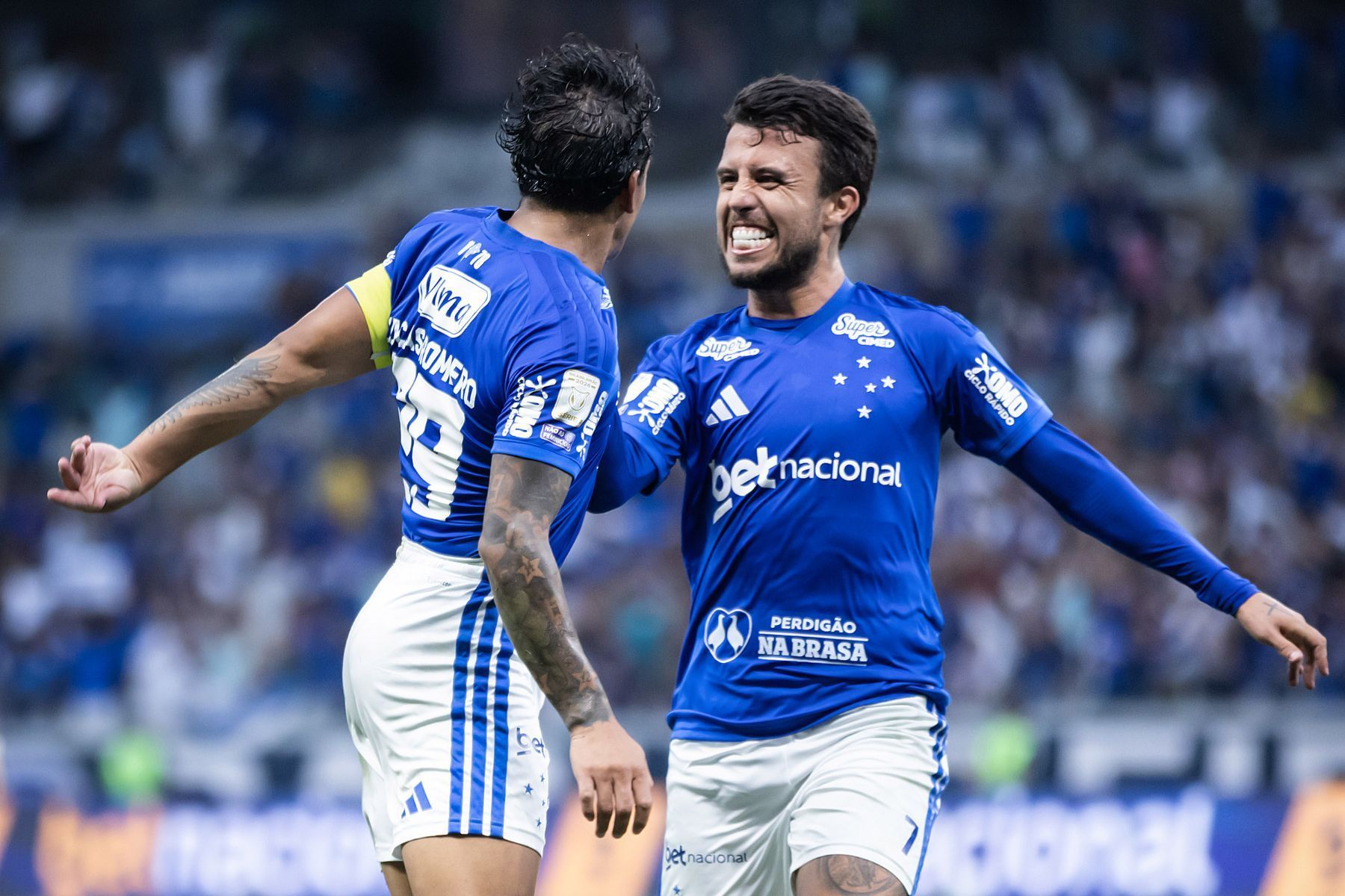 Matheus Henrique atinge marca expressiva pelo Cruzeiro em jogo contra o Athletico-PR