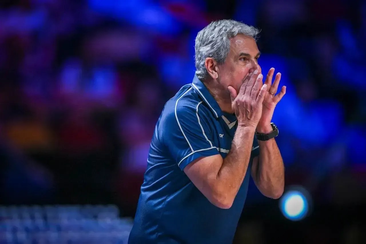 Vôlei: com Gabi, Brasil inscreve 14 jogadoras para Sul-Americano de vôlei feminino