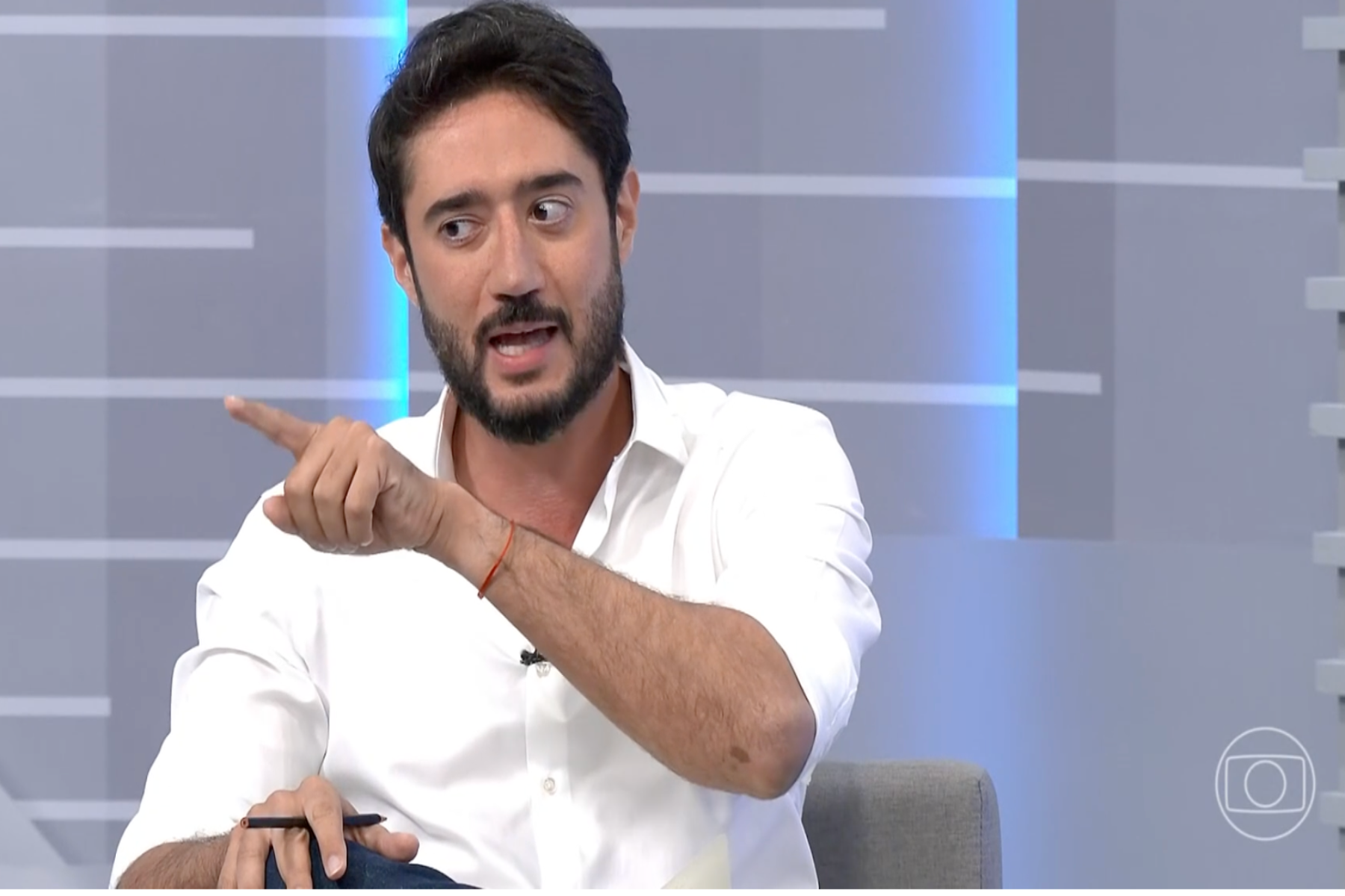 Gabriel cita operação da PF na PBH e ataca: 'Entregou Educação por tempo de TV