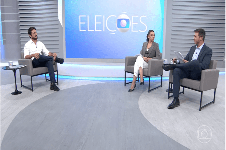 O candidato ao Governo de Minas Gabriel Azevedo durante sabatina no telejornal MG1, ao lado dos jornalistas Mara Pinheiro e Sérgio Marques, nos estúdios da TV Globo