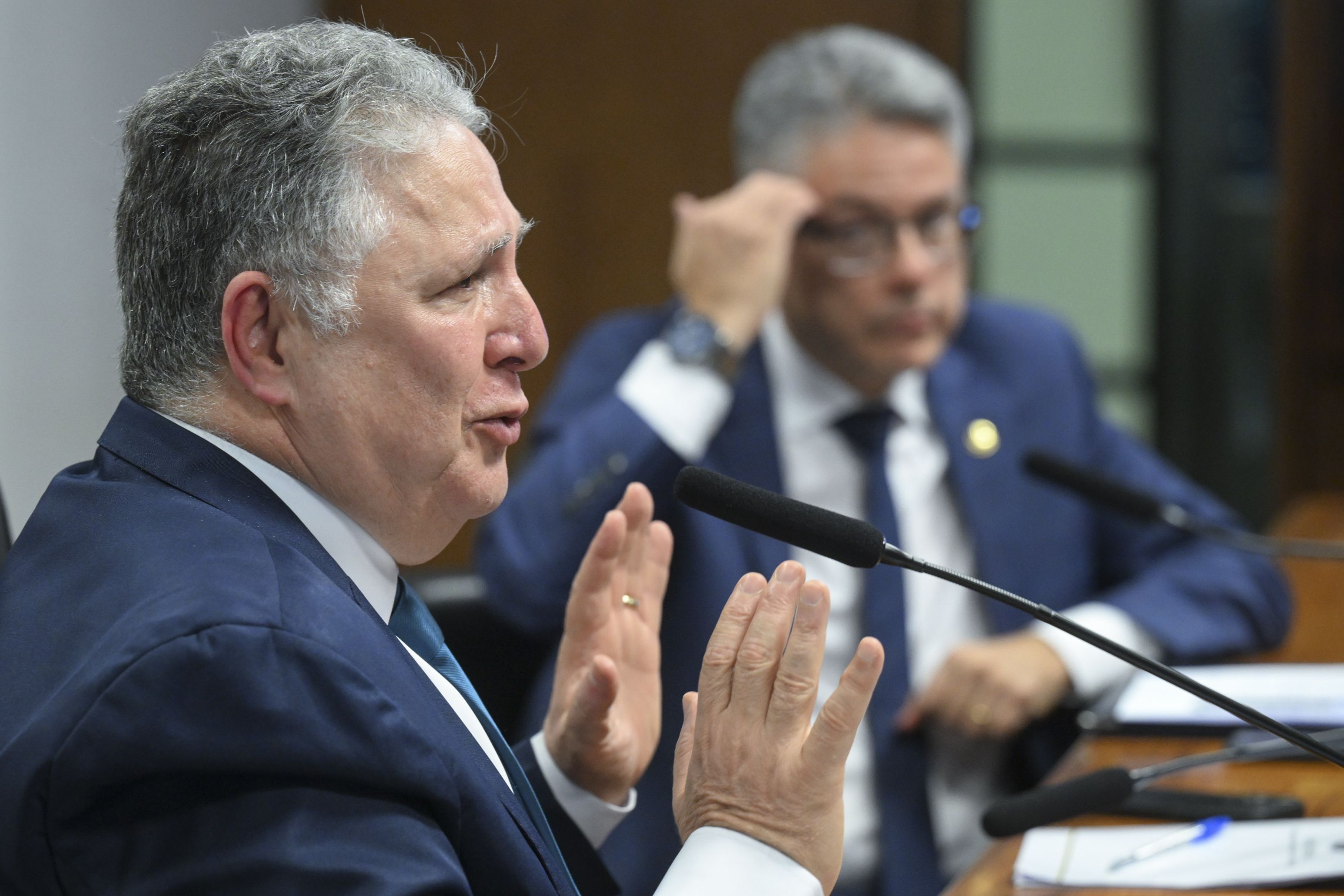 TRE-RJ rejeita recurso por unanimidade e mantém candidatura de Garotinho indeferida