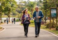 Personal dá dicas para a terceira idade: "caminhar por 20 minutos por dia já traz benefícios"