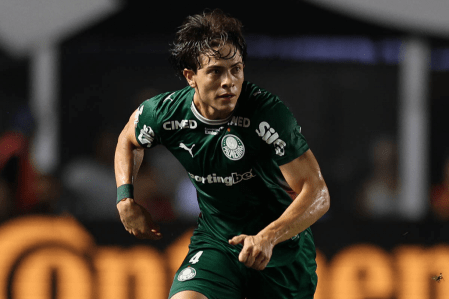 Giay se destaca em jogo do Palmeiras • Cesar Greco/Palmeiras