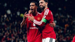 Brasileiro marca, e Manchester United goleia Sabah Baku na estreia da Champions