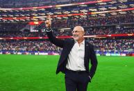 Campeão mundial, De la Fuente amplia contrato com a Espanha até Copa de 2030