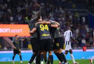 Brasileiro marca, e Internazionale bate Udinese em jogo de oito gols pelo Italiano