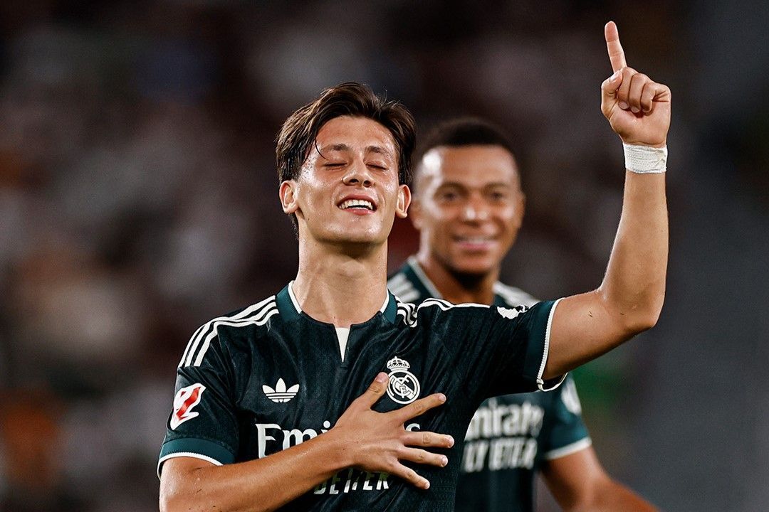 Real Madrid marca nos acréscimos e bate Elche pelo Campeonato Espanhol