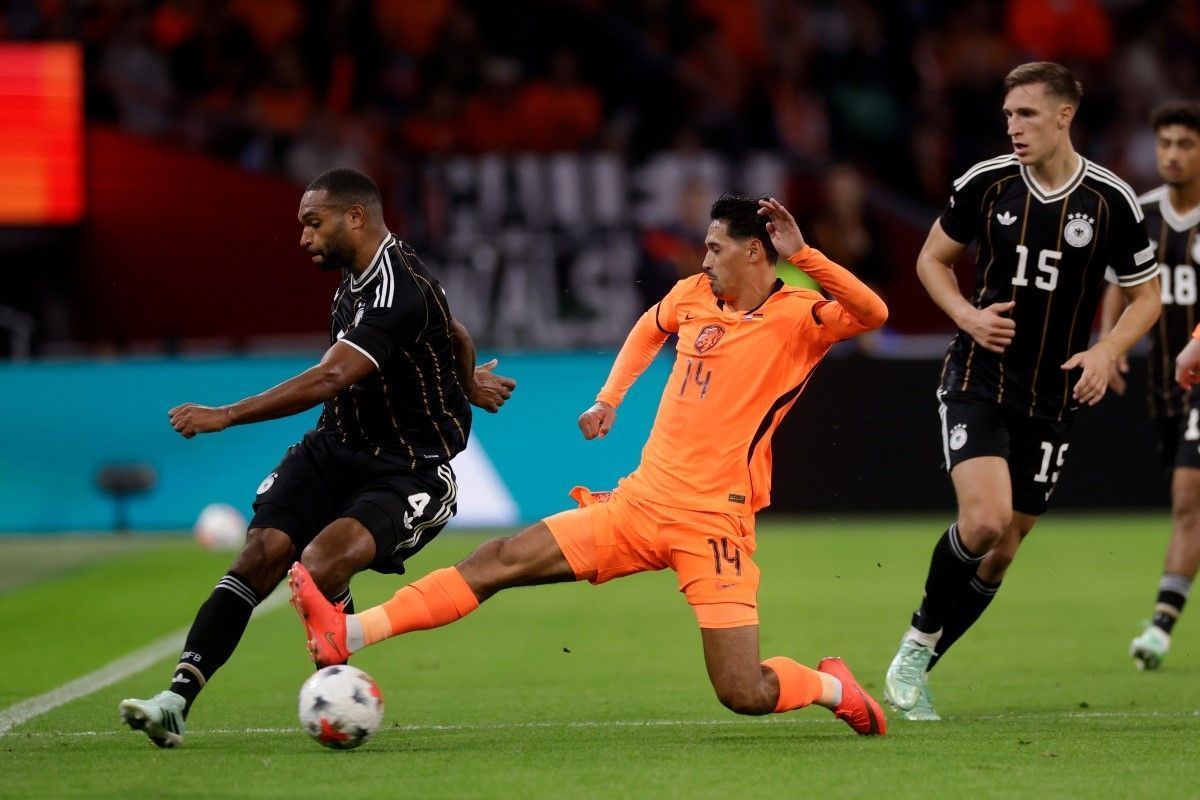 Holanda marca no fim e arranca empate com Alemanha na estreia da Liga das Nações