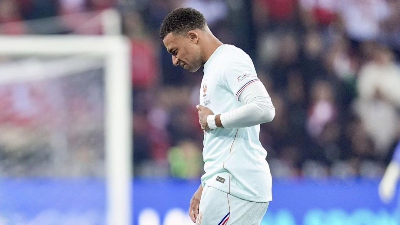 Real Madrid confirma hipertensão no joelho de Mbappé após lesão em jogo pela França