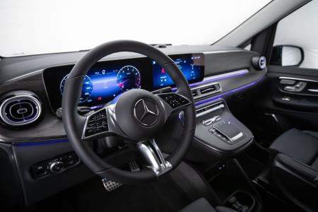 Confira o painel da minivan da Mercedes-Benz • Mercedes-Benz/Divulgação