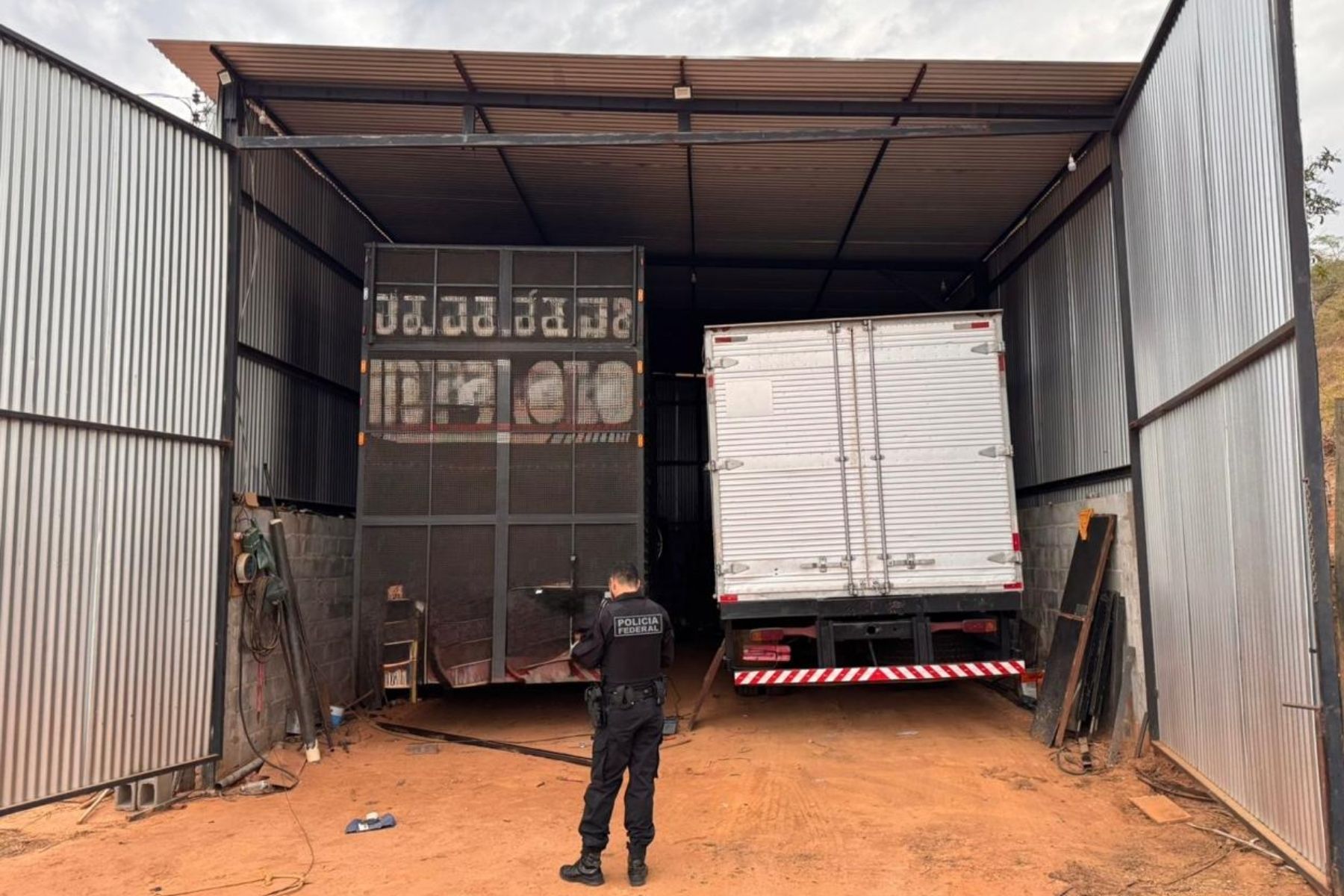 Operação da Polícia Federal em Governador Valadares, em Minas, mira contrabando de migrantes