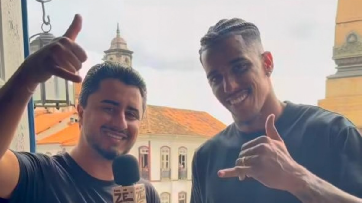 Herói do Atlético na Copa Sul-Americana aproveita folga e visita Ouro Preto