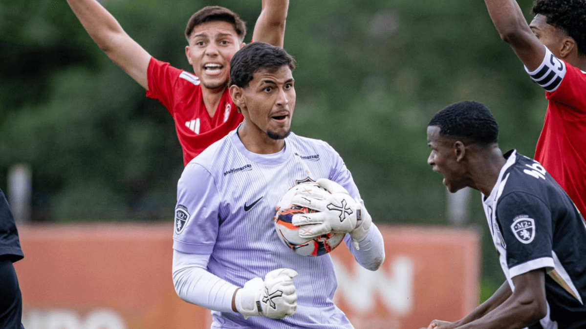 Joia de R$ 350 milhões do Atlético brilha no sub-17 e se inspira em Gabriel Delfim