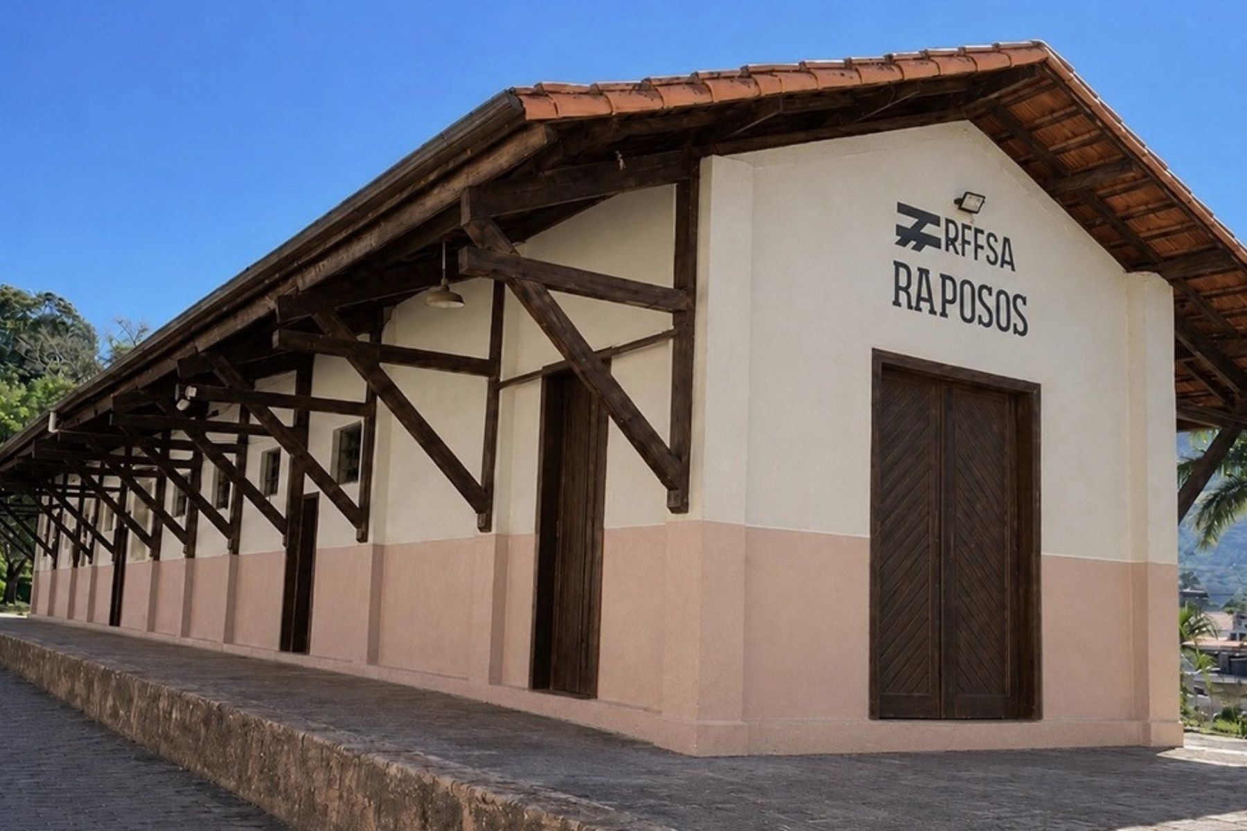 Votação popular: moradores de Raposos escolhem cores para restaurar Estação Ferroviária
