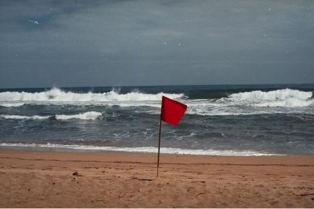 BANDEIRA VERMELHA PRAIA
