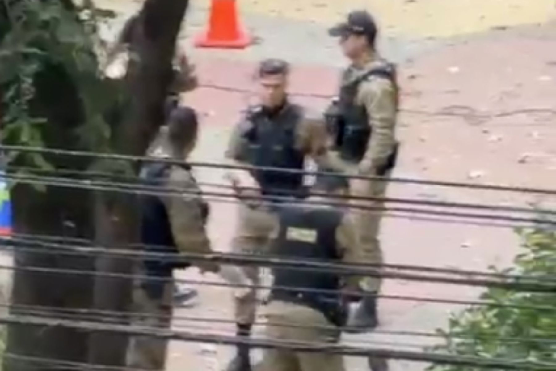Homem é baleado após ameaçar esfaquear policial militar em praça em BH