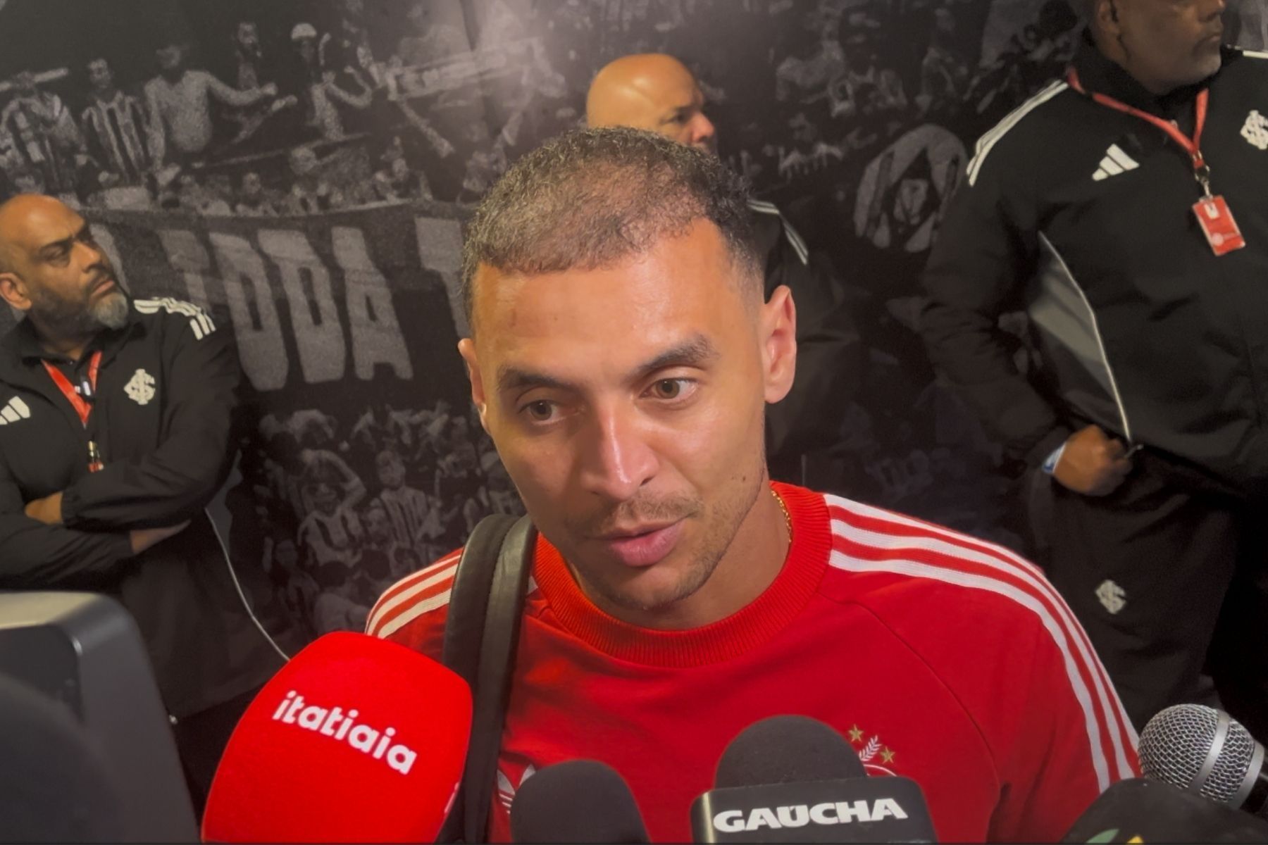 Alan Patrick abre o jogo após eliminação do Inter para o Grêmio: 'Golpe duro'