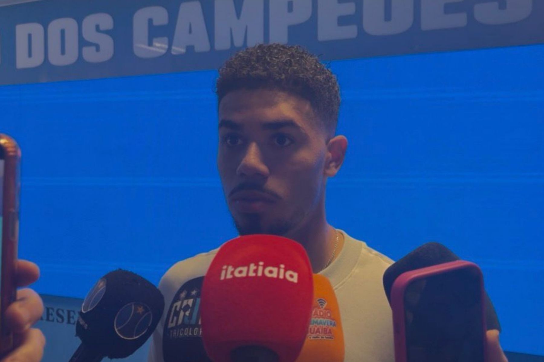 Diego Caito admite jogar no 'sacrifício' pelo Grêmio e é direto sobre lesão